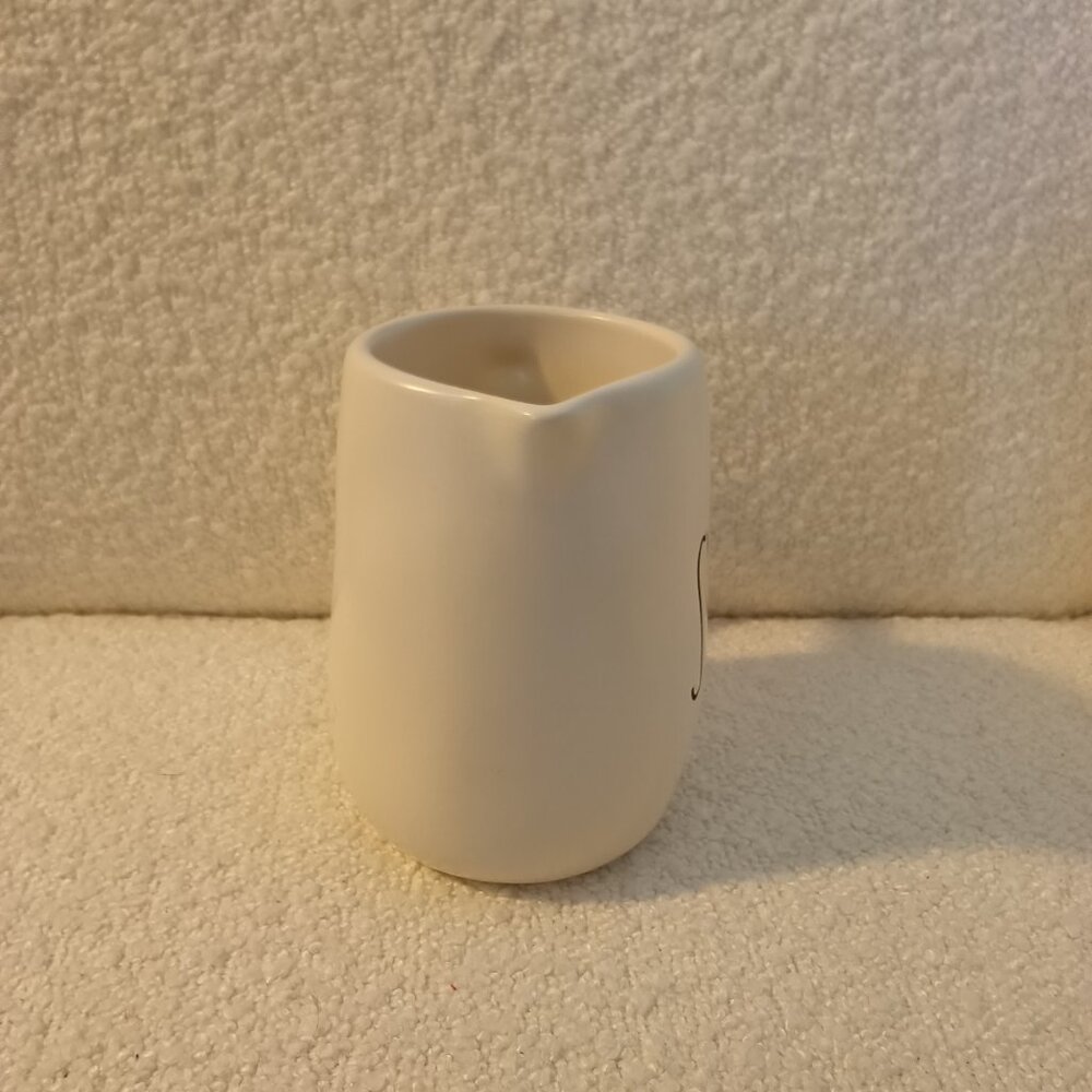Rare Rae Dunn Syrup Pitcher Like New - Picture 2 of 4